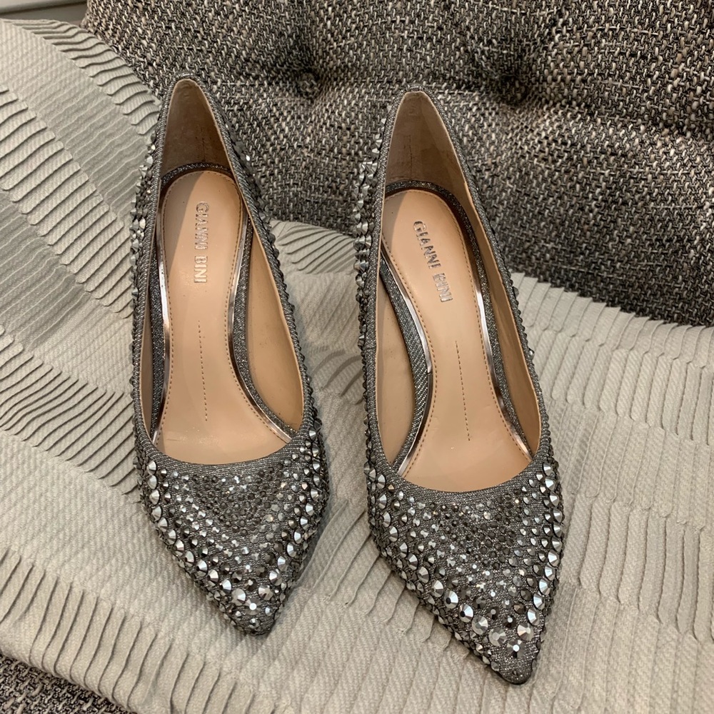 Gianni Bini Pewter Heels